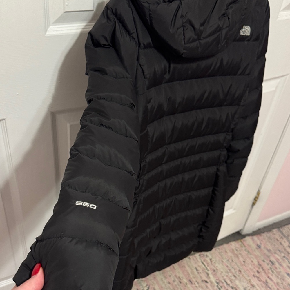 North Face Women's Quilted Black Puffer Coat - Picture 5 of 5